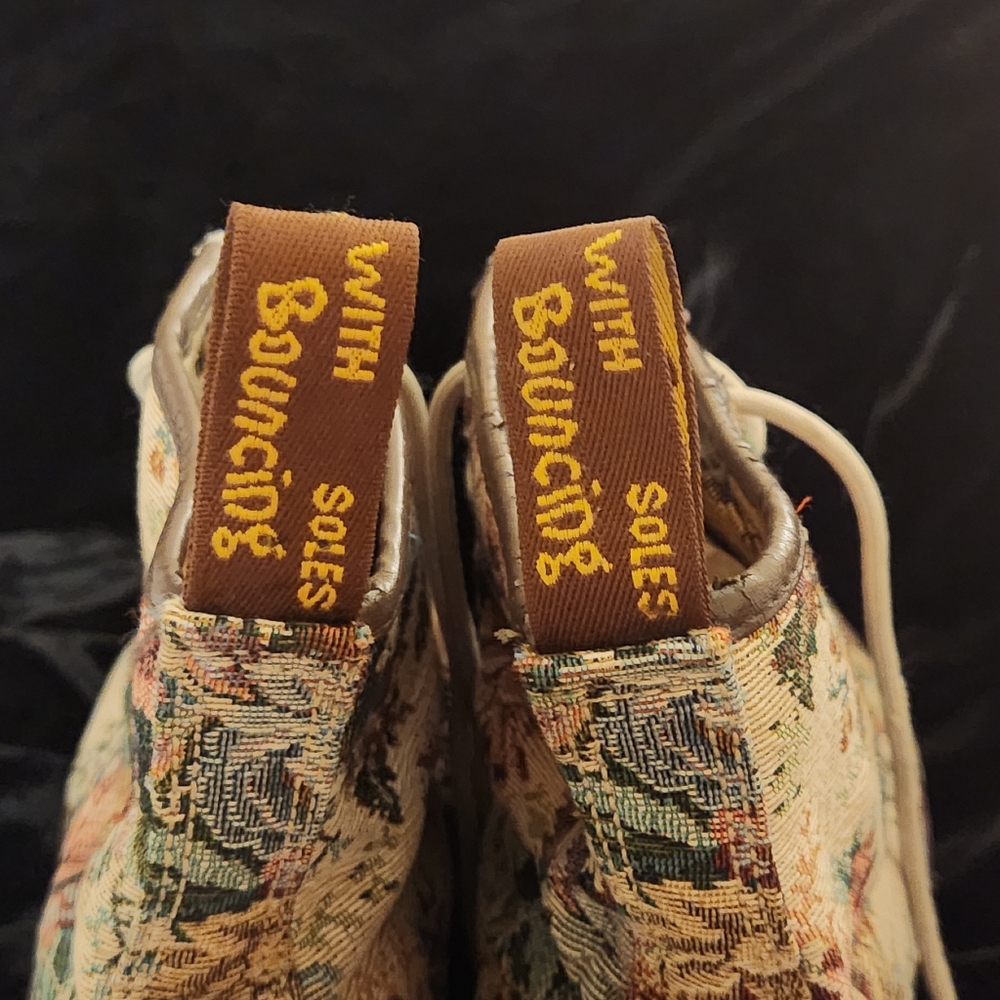 Dr. Martens Floral Lace Up Boots - Picture 9 of 12